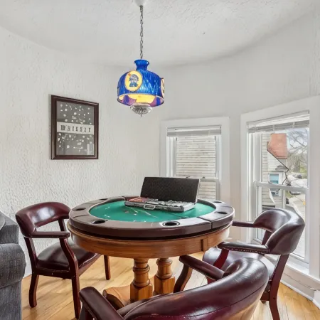Lakefront Manor MKE - Spacious for groups and steps from beach and downtown