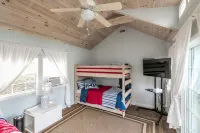 Visit this Beautiful Lakehouse on Skaneateles Lake!! - Boutique