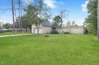 Hot tub, pool, bbq, game room near downtown - 4-Star