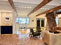 Luxe Cape Cod Farmhouse. Walk to Ellis Landing Beach! - Boutique