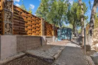 Hot tub, Mnt. Views, A/C, Downtown -  Eco Chalet! - 4-Star