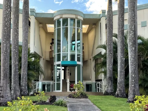 Puu Poa - Magnificent Oceanfront Condo - Beach