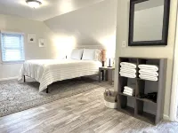 Mi-Pet-Friendly Home Near Beach with Spacious Private Backyard, Dog Friendly - Wifi