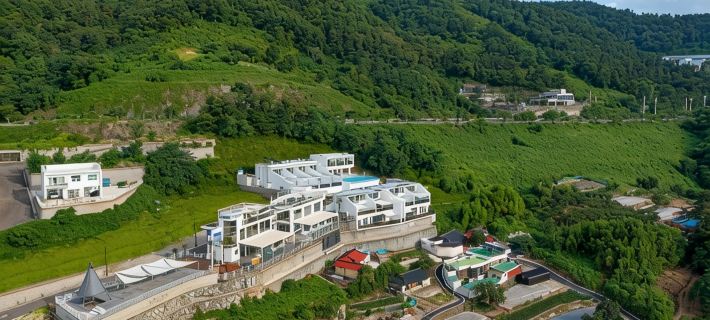 Sacheon Nine View Pool Villa Hotels in Sacheon