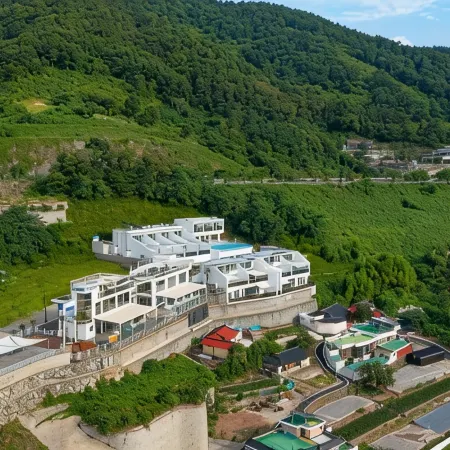 Sacheon Nine View Pool Villa