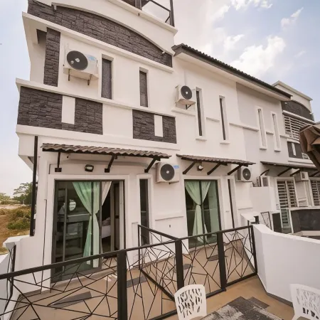 The Best Hotel in Bayan Lepas - the Lov Penang