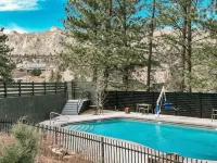 Trailborn Rocky Mountains Outpost - Bãi đậu xe