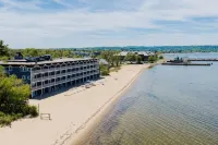 Bayshore Resort - Beach