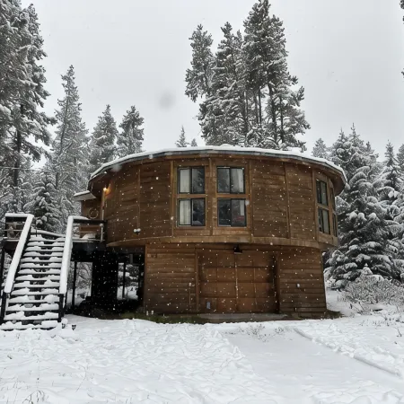 Cozy Snow Globe Like Cabin in Blue River Forest 7 Min to Breck. on Bus Route!