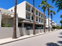 Imperial Hotel - parking