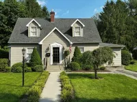 Charming 3 bedroom home - 3 étoiles