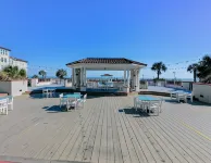 Oceanfront 2 Bedroom Condo! Villa Capriani - 4-Star
