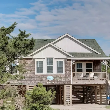 Come Seas the day at this beautiful beach house!