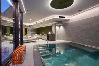 Aparthotel Dorf570 - Pools