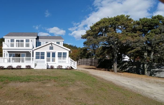 Driftwood Oceanfront Cottage at Popham Beach  Spectacular views from every room