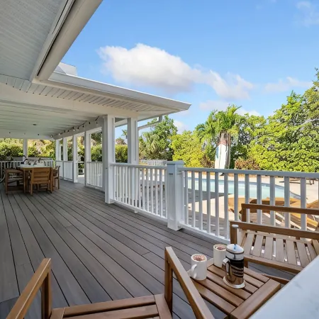 Blue Banyan Boathouse w/POOL/DOCK!