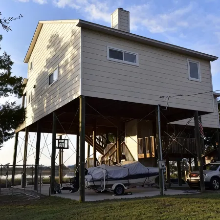 WATERFRONT Home - Dolphins, Sunsets, Fishing, Kayaks, Canoe, Wildlife