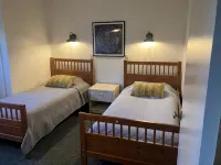 Private 2Bd 2Bath - Sleeps 5/6 Town home In Stowe VT - 15min From The Mountain - 2-Star