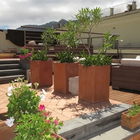 Seven Hostel & Rooms
