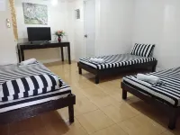 Thirdy's Place Hostel - Hostels