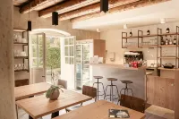 Albola Suite Holiday Apartments - Homestays