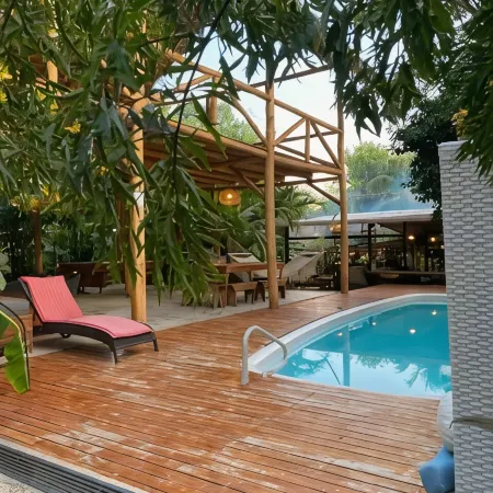Cabinas Playa Surf Hostel