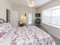 Quiet Cottage; Close to Beach, Pool & Shopping - 2-Star