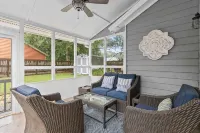 The Costal Haven - 5 Min Beach, 15 Min to DT - Bungalows
