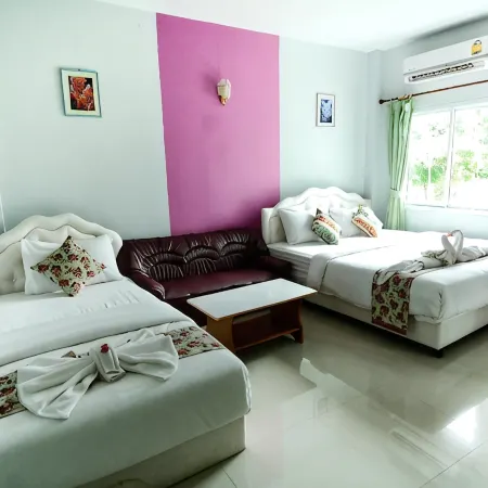 Tanaosri & Creekside Resort