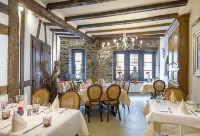 Logis Hotel-Restaurant Petry - Parking