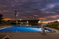 Scottish Inns - Decatur - piscina