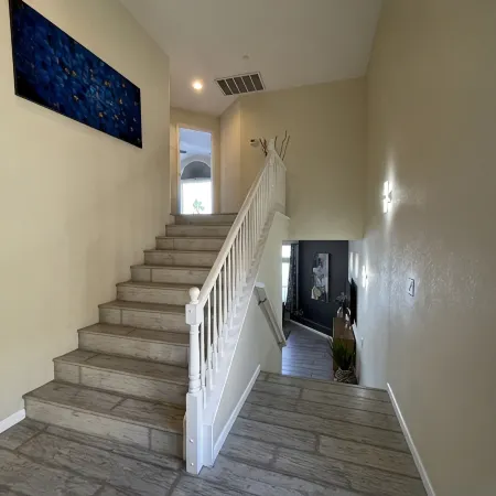 Stunning 5 Bedroom Home: Breathtaking Views in Sparks Marina - Reno
