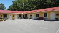 The Garrett Inn - Motels