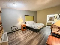 Motel 6 Aberdeen, NC - Pinehurst - parking
