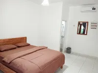 Sarwi Endah Beach Cottage - Parkplatz