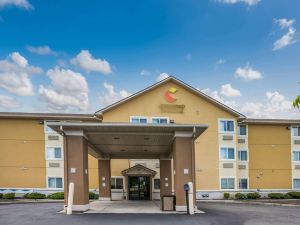 Comfort Inn & Suites Fairborn Near Wright Patterson AFB