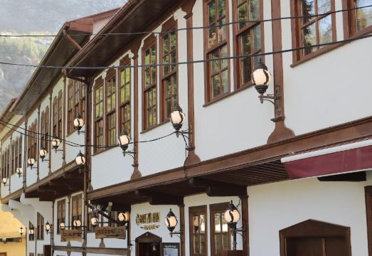 베이에지드 한 내부