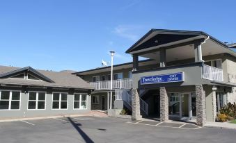 Travelodge by Wyndham Kamloops