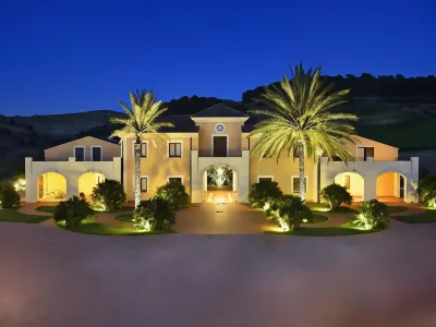 Baglio Caruana Cantina & Relais Hotels in Montallegro