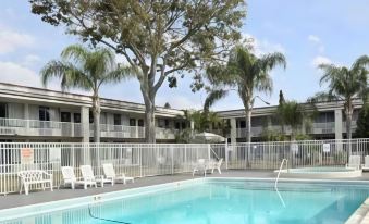 Quality Inn Saint Petersburg North-Tampa Bay