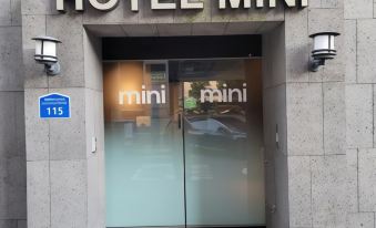 Hotel Mini