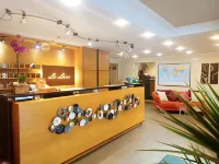 拉盧納飯店