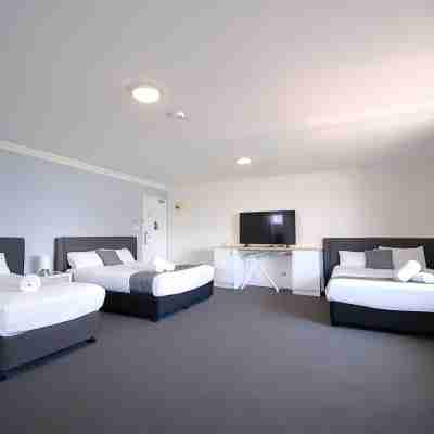 Lakeside Inn Wollongong Rooms