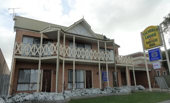 Victoria Lodge Motor Inn & Apartments