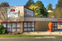 Edinburgh Motor Inn Các khách sạn ở Warragul