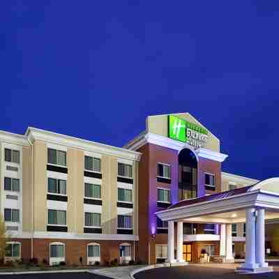 Holiday Inn Express & Suites Niagara Falls Hotel Exterior