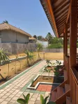 Mandalika Queen Hostel