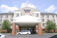 Fairfield Inn & Suites Pittsburgh Neville Island Hotel in zona Robert Morris University Island Sports Center