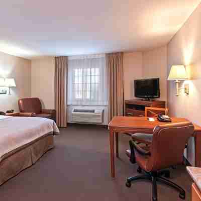 Candlewood Suites Pearland Rooms