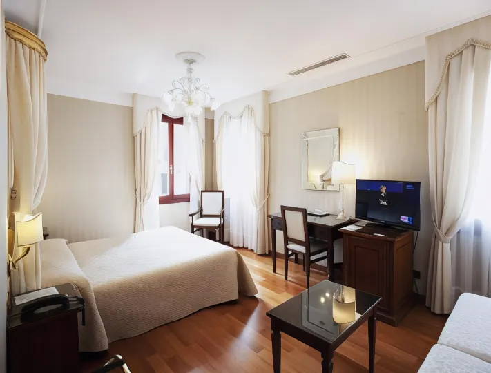 Hotel Ca' d'Oro - Wenice Deep Culture